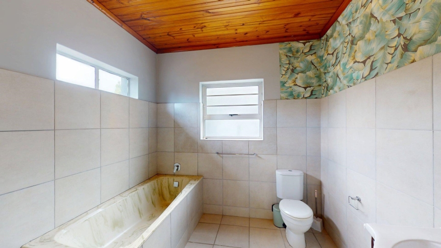 4 Bedroom Property for Sale in Lorraine Eastern Cape